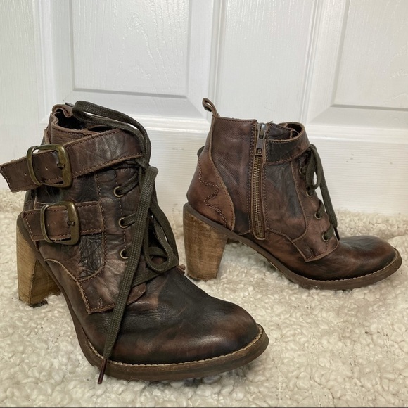 FEUD Britannia EUC Brown Leather Lace Up Heeled Boots 6 - Picture 1 of 9